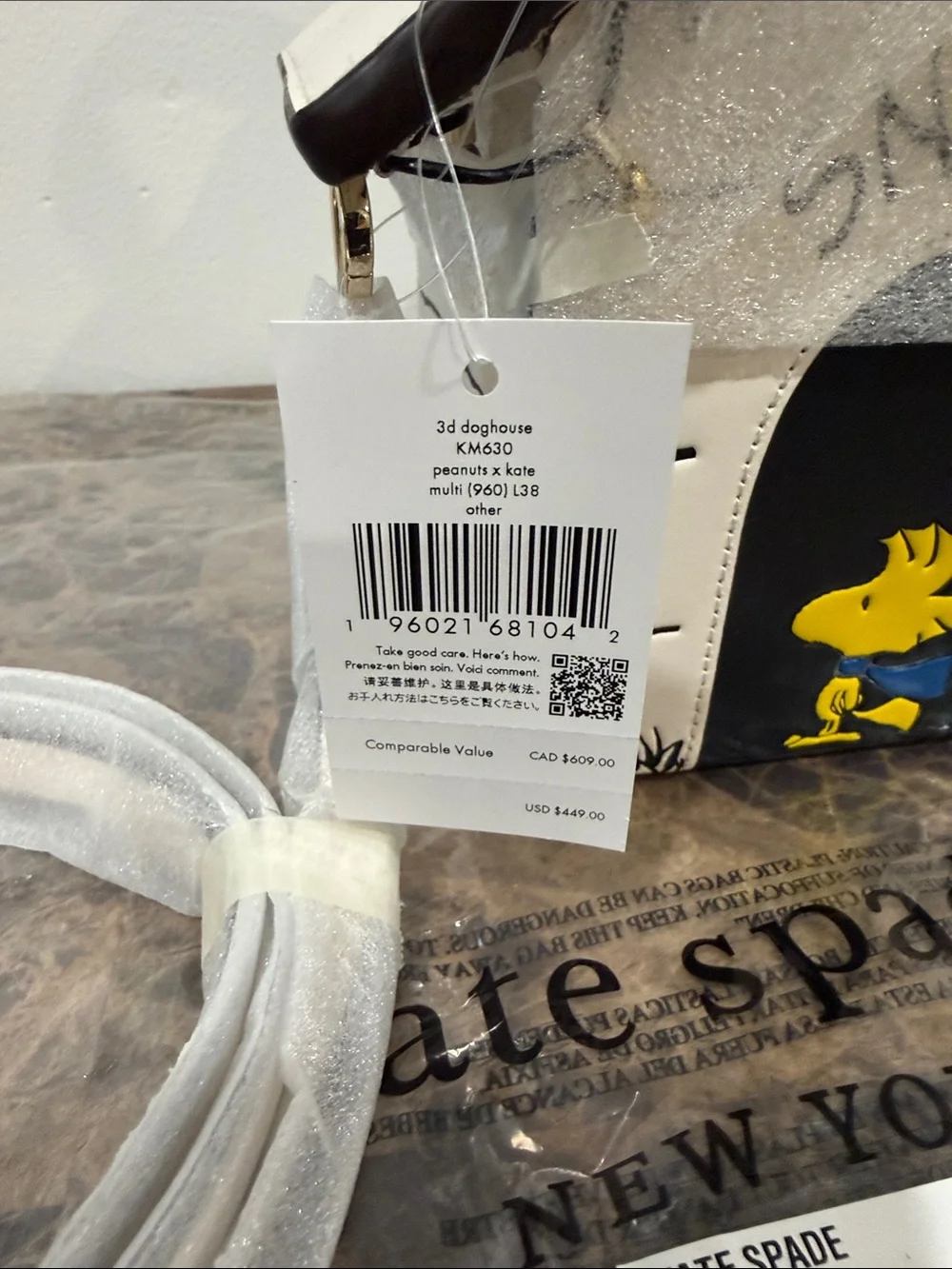 NWT Peanuts X Kate Spade NY Snoopy 3D Dog House Crossbody - Picture 2 of 9